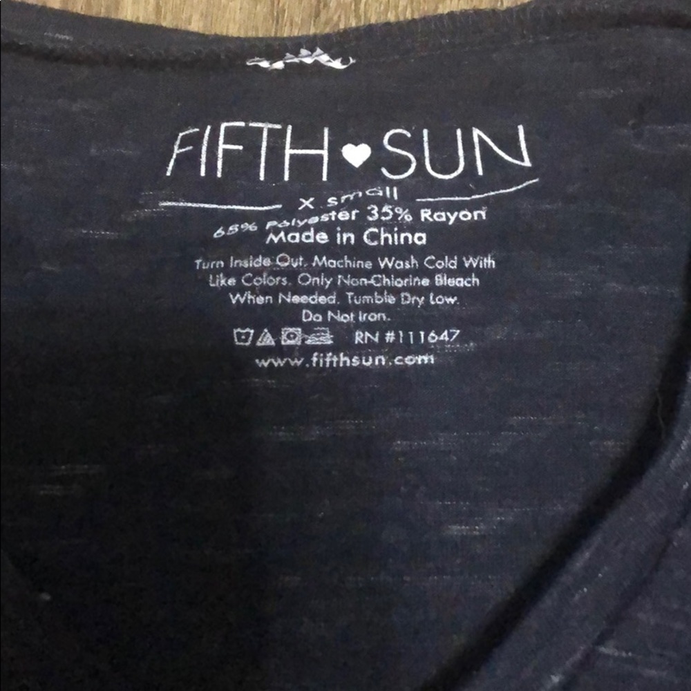 Tee Shirt - Picture 2 of 3